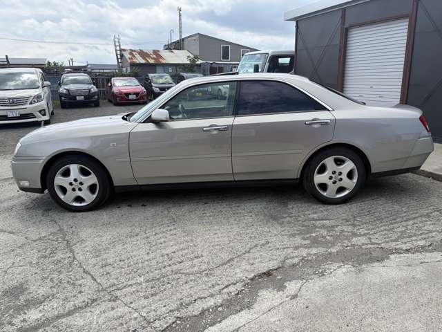 2003 Nissan Cedric – thumbnail 3