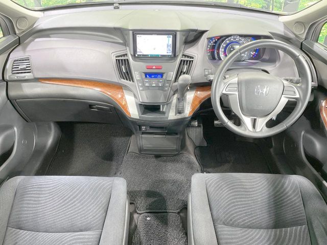 2010 Honda Odyssey – thumbnail 2