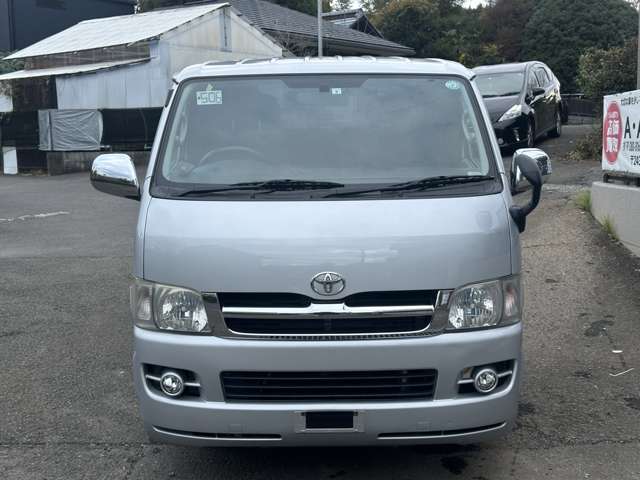 2006 Toyota Hiace – thumbnail 3