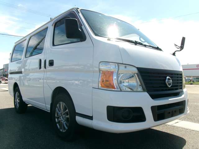 2009 Nissan Caravan – thumbnail 3