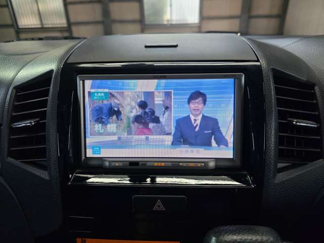 2010 Nissan Roox – thumbnail 3