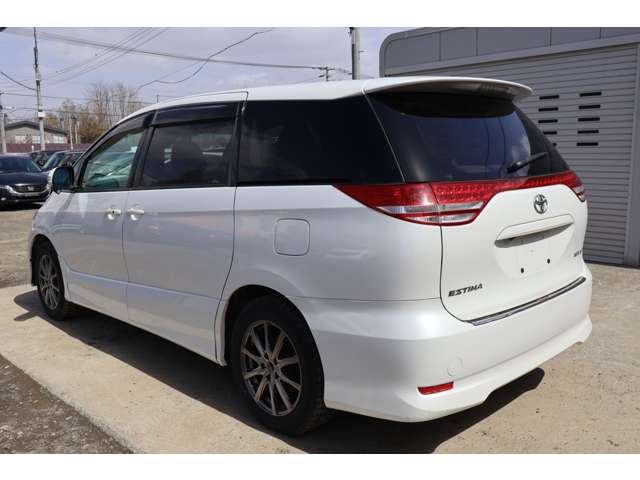 2008 Toyota Estima – thumbnail 4