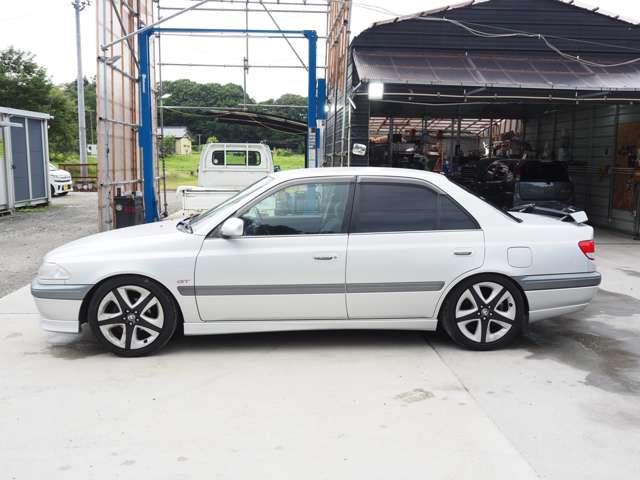 1997 Toyota Carina – thumbnail 3