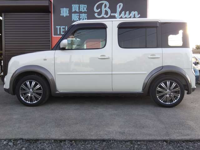2004 Nissan Cube – thumbnail 3
