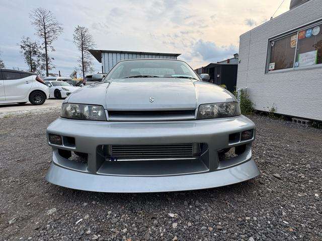 1998 Nissan Skyline – thumbnail 2