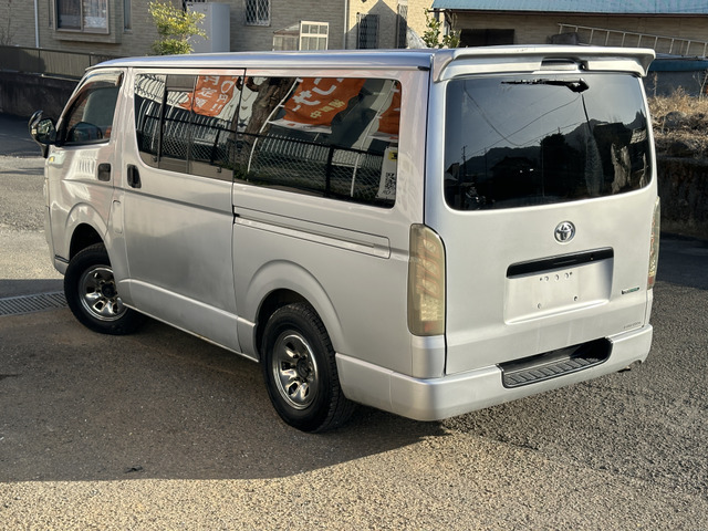 2007 Toyota Hiace – thumbnail 2