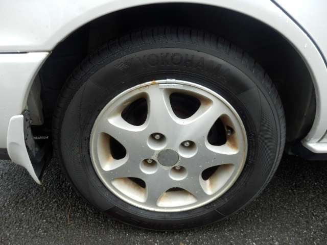 1993 Nissan Cefiro – thumbnail 3