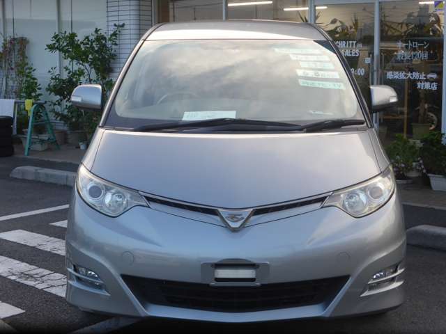 2008 Toyota Estima – thumbnail 2