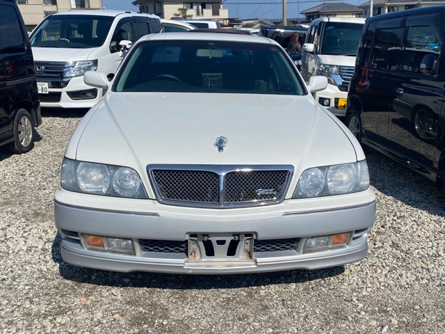 2000 Nissan Cima – thumbnail 2
