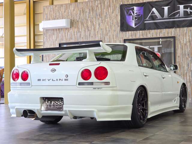 1998 Nissan Skyline – thumbnail 2