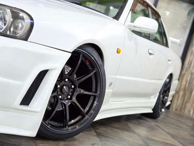 1998 Nissan Skyline – thumbnail 4