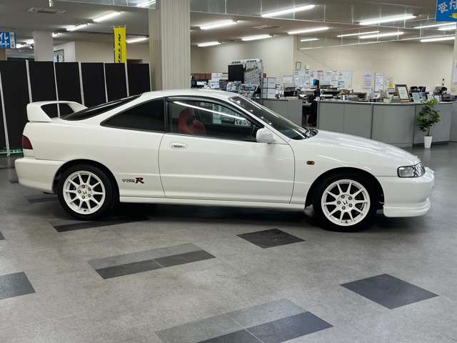 2000 Honda Integra Type R – thumbnail 4
