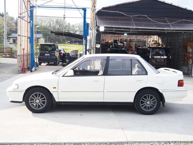 1990 Honda Civic Sedan – thumbnail 3