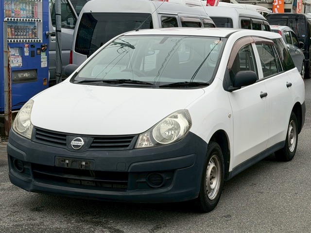 2010 Nissan AD