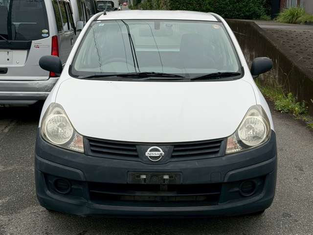2010 Nissan AD – thumbnail 2