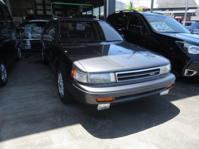 1990 Nissan Maxima
