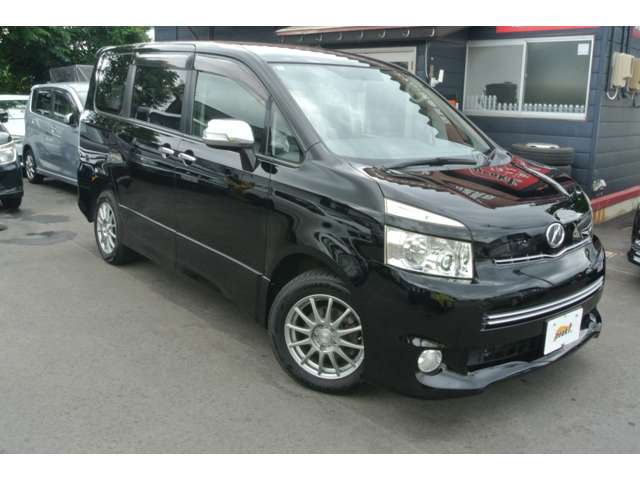 2009 Toyota Voxy – thumbnail 3