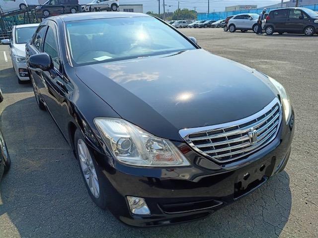 2009 Toyota Crown Royal – thumbnail 4