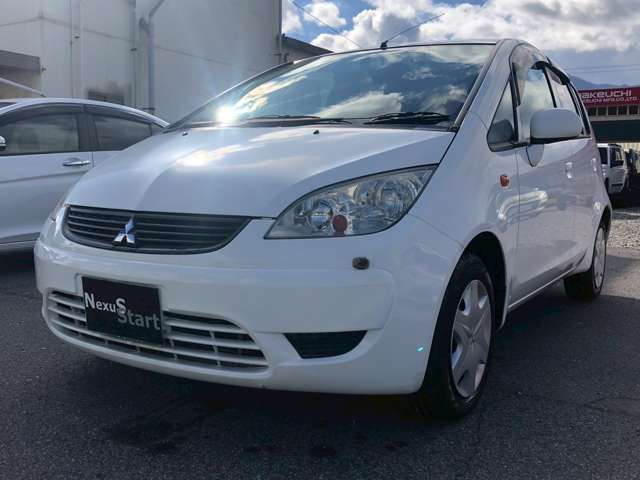 2009 Mitsubishi Colt – thumbnail 2
