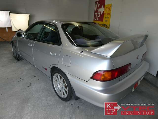 1998 Honda Integra Type R Sedan – thumbnail 3