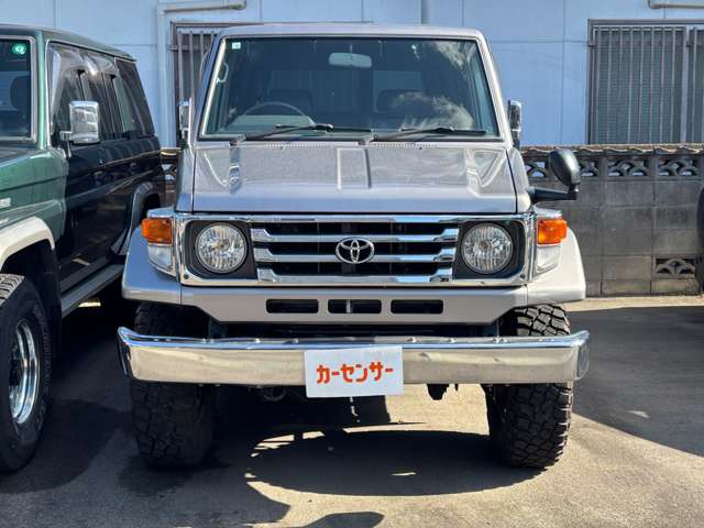 2000 Toyota Land Cruiser 70 – thumbnail 3