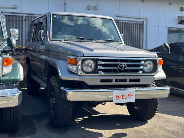 2000 Toyota Land Cruiser 70 – thumbnail 4