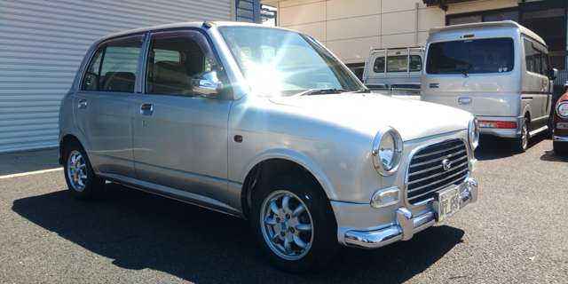 2002 Daihatsu Mira Gino – thumbnail 3