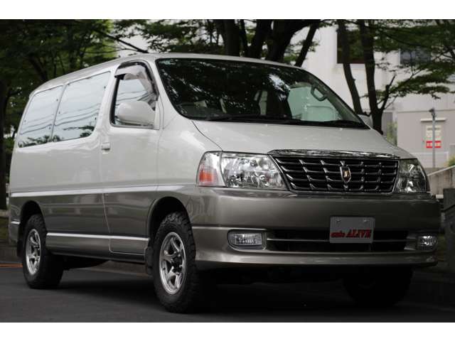 2000 Toyota Grand Hoace – thumbnail 2