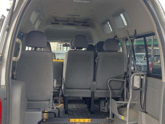 2006 Toyota Regius Ace – thumbnail 2
