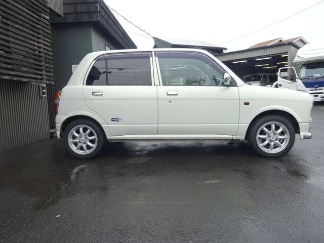 2004 Daihatsu Mira Gino – thumbnail 4