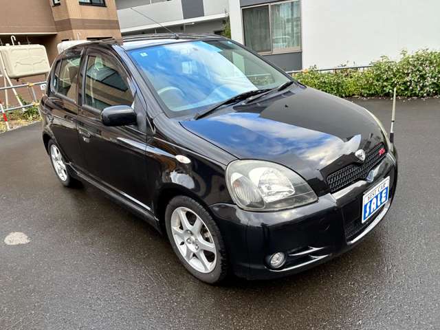 2001 Toyota Vitz – thumbnail 3