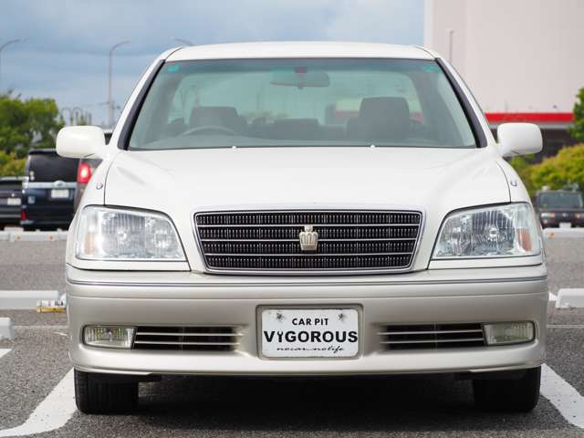 2003 Toyota Crown Royal – thumbnail 4