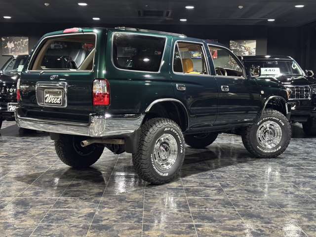 2001 Toyota Hilux Surf – thumbnail 3