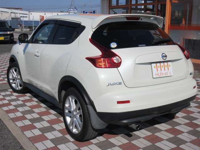 2010 Nissan Juke – thumbnail 4