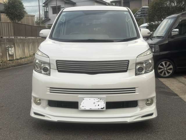 2007 Toyota Voxy – thumbnail 2