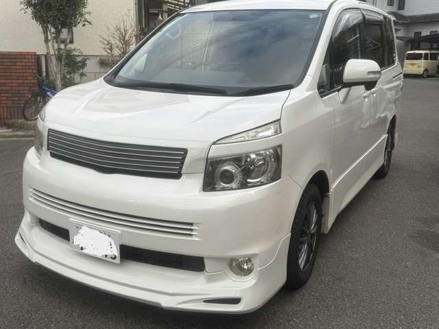 2007 Toyota Voxy – thumbnail 3