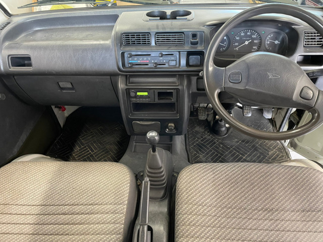 1999 Daihatsu Hijet Truck – thumbnail 3