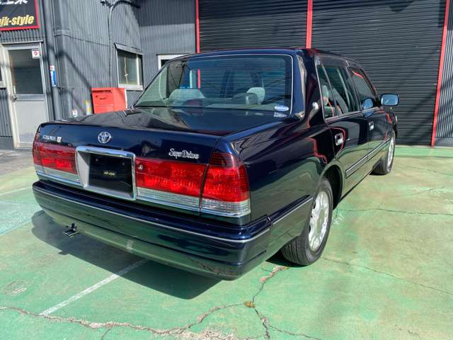 2003 Toyota Crown Sedan – thumbnail 2
