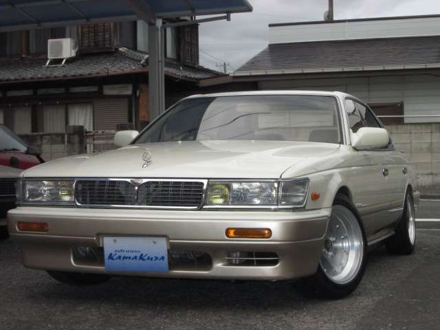 1991 Nissan Laurel – thumbnail 2
