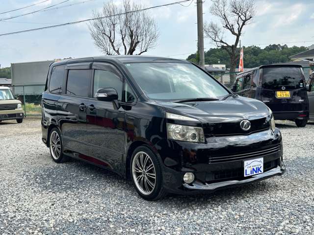 2008 Toyota Voxy – thumbnail 4