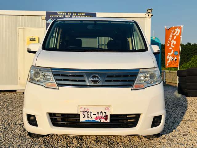 2009 Nissan Serena – thumbnail 2