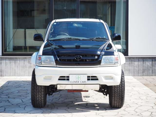 2003 Toyota Hilux – thumbnail 3