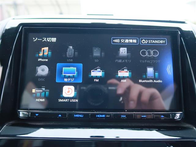 2010 Nissan Roox – thumbnail 2