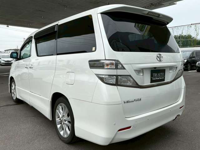 2009 Toyota Vellfire – thumbnail 4