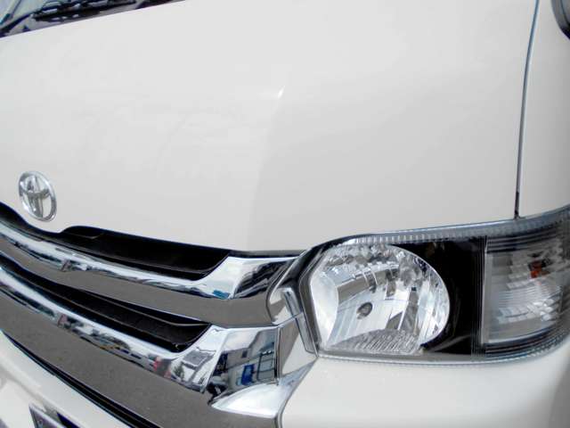 2005 Toyota Hiace – thumbnail 3