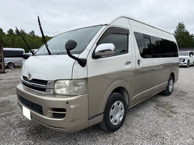 2010 Toyota Hiace