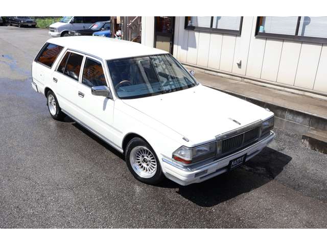 1994 Nissan Cedric Wagon – thumbnail 2