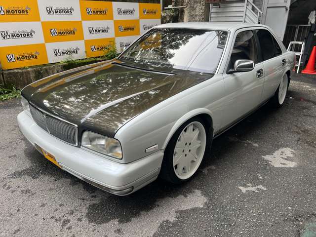 1994 Nissan Cima – thumbnail 2