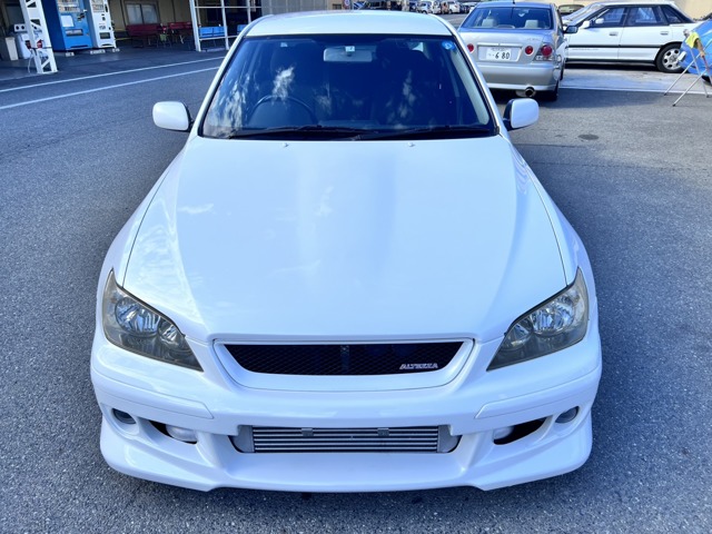2004 Toyota Altezza