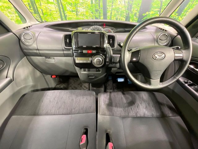 2010 Daihatsu Tanto – thumbnail 2